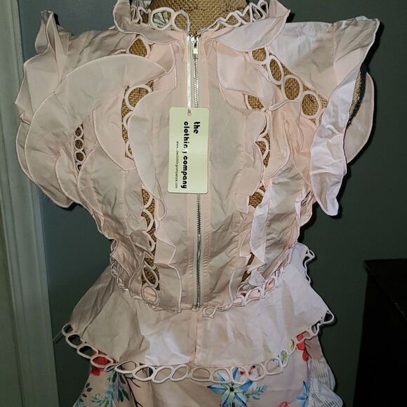 Pink cut out blouse  - Picture 3 of 8